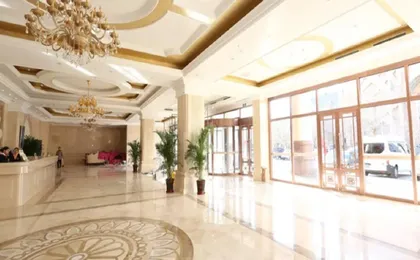 Vienna Hotel (Beijing Jiugong Metro Station)