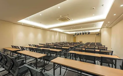 JI Hotel Dalian Xinghai Park