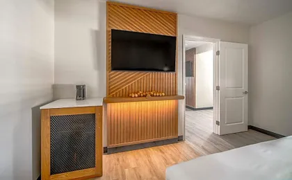 LYFE INN & SUITES by AGA- North Hollywood Near Universal Studios