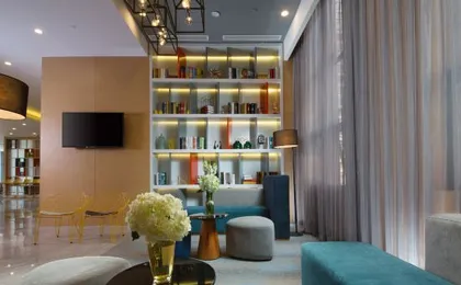 Hui Yue Hotel (Hui Rong Plaza, Chengdu Phoenix Mountain Sports Park)
