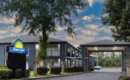 Days Inn by Wyndham Pensacola West