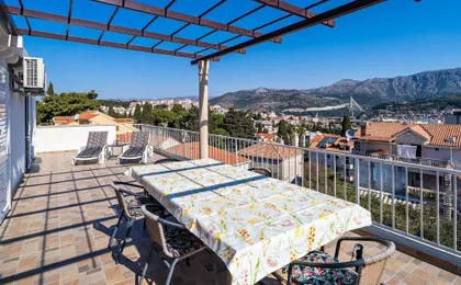 Apartment Dorica - Two Bedroom Apartment with Terrace