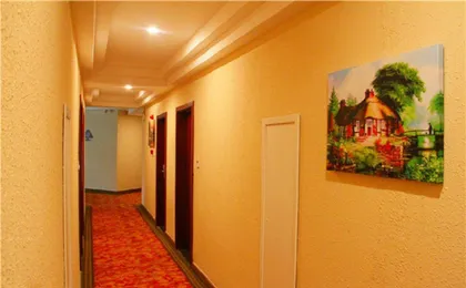 Greentree Inn Nanjing Zhongyangmen Railway Station Express Hotel (Adults only)
