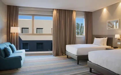 Hampton by Hilton Rome East