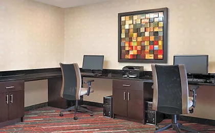 Holiday Inn Express & Suites Naples Downtown - 5th Avenue