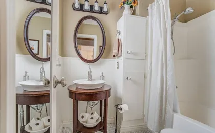 1893 Classic 4 Blocks From Great Dining & Shops