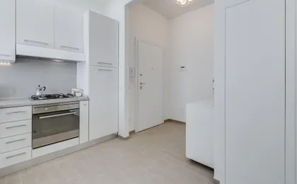 Trastevere White Apartment