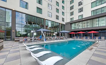 Cambria Hotel Austin Downtown