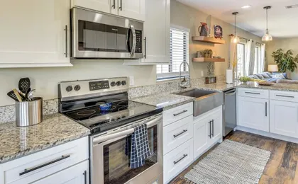 Coastal Pine Lakes Golf Club Getaway: Pets Welcome