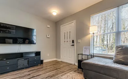 2 Mi to Lenovo Center: Dog-friendly Getaway