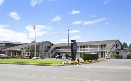 South Tacoma Suites (Ex. Howard Johnson by Wyndham)