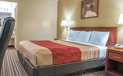 Econo Lodge Paw Paw
