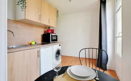 Studio in the Heart of the Marais !