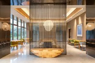 Ji Hotel Shanghai Dongjing Road Subway Station