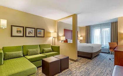 Comfort Inn & Suites West Des Moines