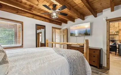 Golf Resort Cabin w Hot Tub Firepit Pool