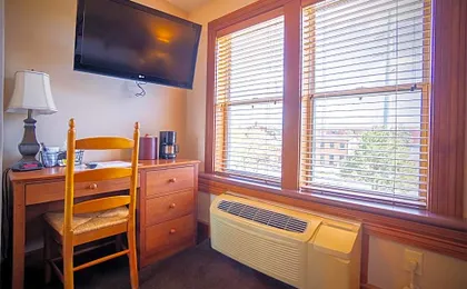 Nuk's Executive Suites