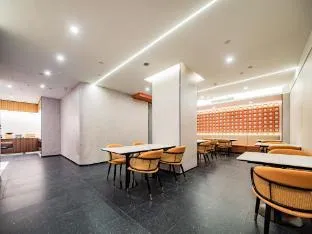 Starway Hotel Chengdu Kuanzhai Alley Subway Station
