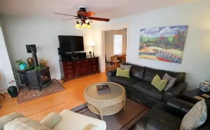 Delaware Avenue 32A