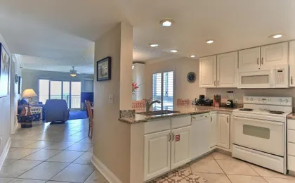 Destin Towers 143