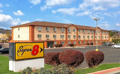 Super 8 by Wyndham The Dalles OR