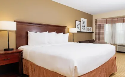 Country Inn & Suites by Radisson, Milwaukee West (Brookfield), Wi
