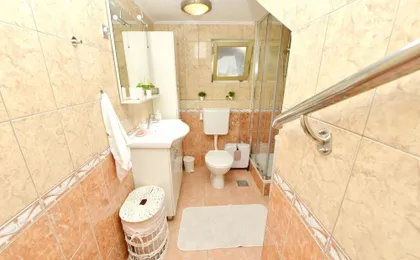 Kima Apartman with Garden for 5