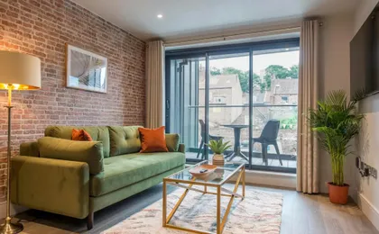 The Quadrant - The Palm Suite