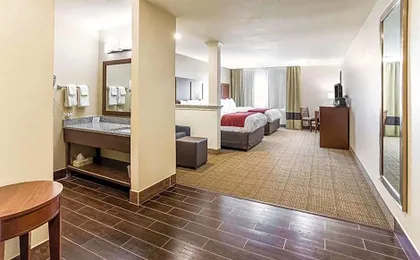 Comfort Inn Waukesha - Milwaukee West