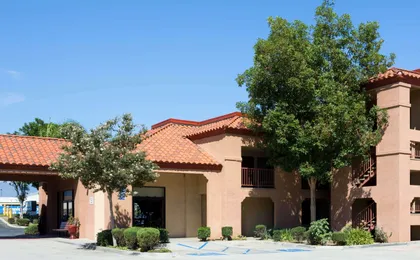 Days Inn By Wyndham Fontana / Rialto