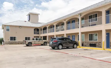 Motel 6 Azle