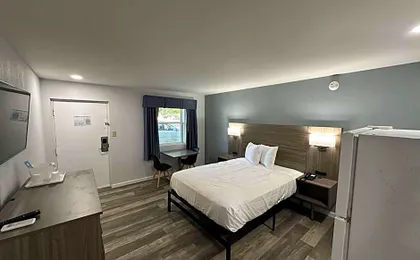 Suburban Studios Newport News - Hampton