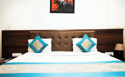 Hotel Hangout