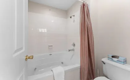 Carefree Getaways 2 Bedroom Condo by RedAwning