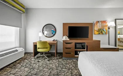 Hampton Inn Bloomington West