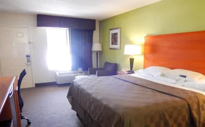 Motel 6 Luling
