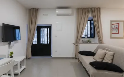 Apartment Navigator