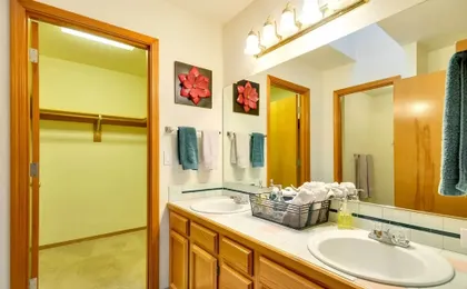 Milwaukie Home w/ Covered Porch: Dogs Welcome!
