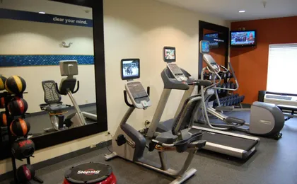 Hampton Inn Stow (H)