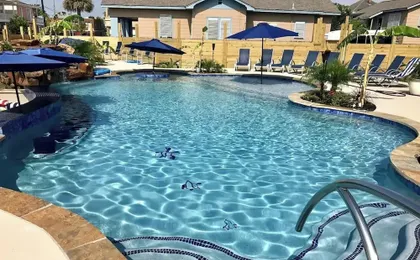 GIPH Mermaids Tale Sleeps 2 w Queen