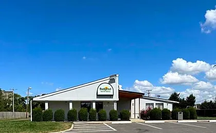 Budgetel Inn & Suites