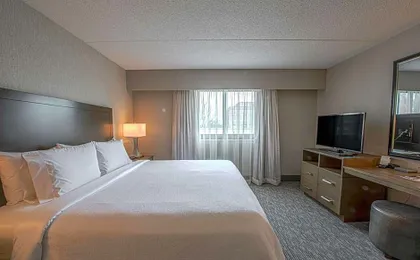 Embassy Suites By Hilton Hotel Chicago-Schaumburg/Woodfield