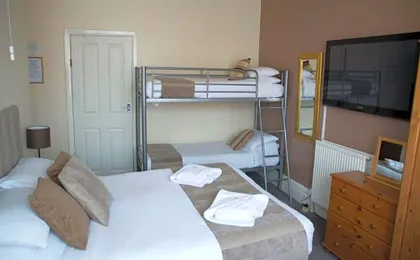 Lyndawn hotel