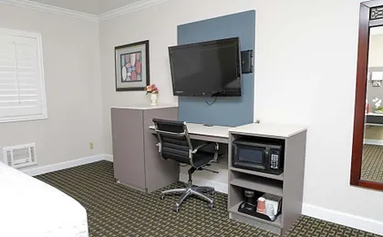Sea Breeze Inn