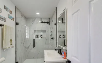 1/2 Mi to Sylvan Beach Park! Chic Townhome w/ Yard