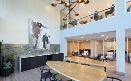 Chic Stay 10min to Disneyland w Pool Gym Parking