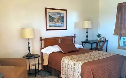 Amaris Inn