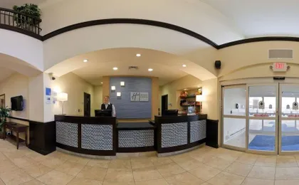 Holiday Inn Express Hotel & Suites Pekin (Peoria Area)