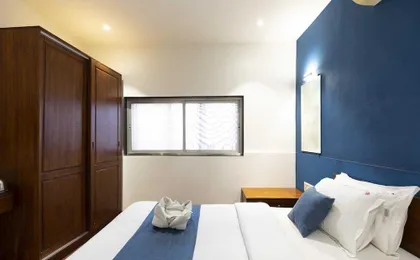 Hotel Q Deck Rooms