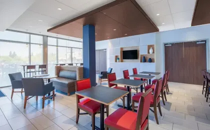Holiday Inn Express & Suites Chico, An Ihg